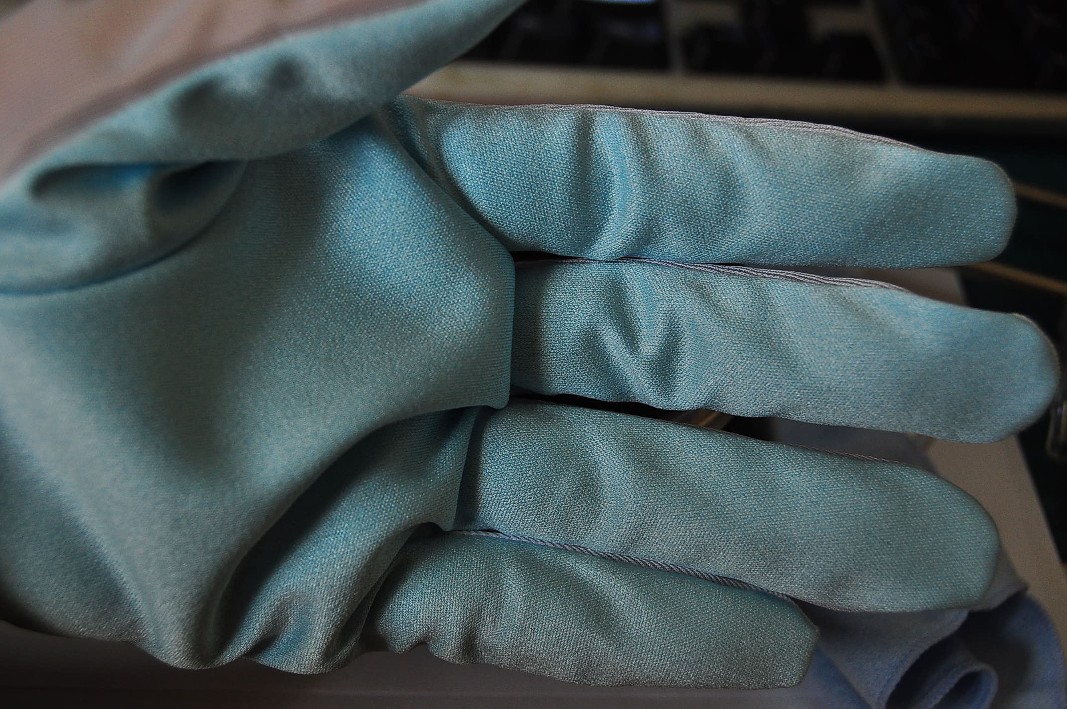 lens cleaning glove